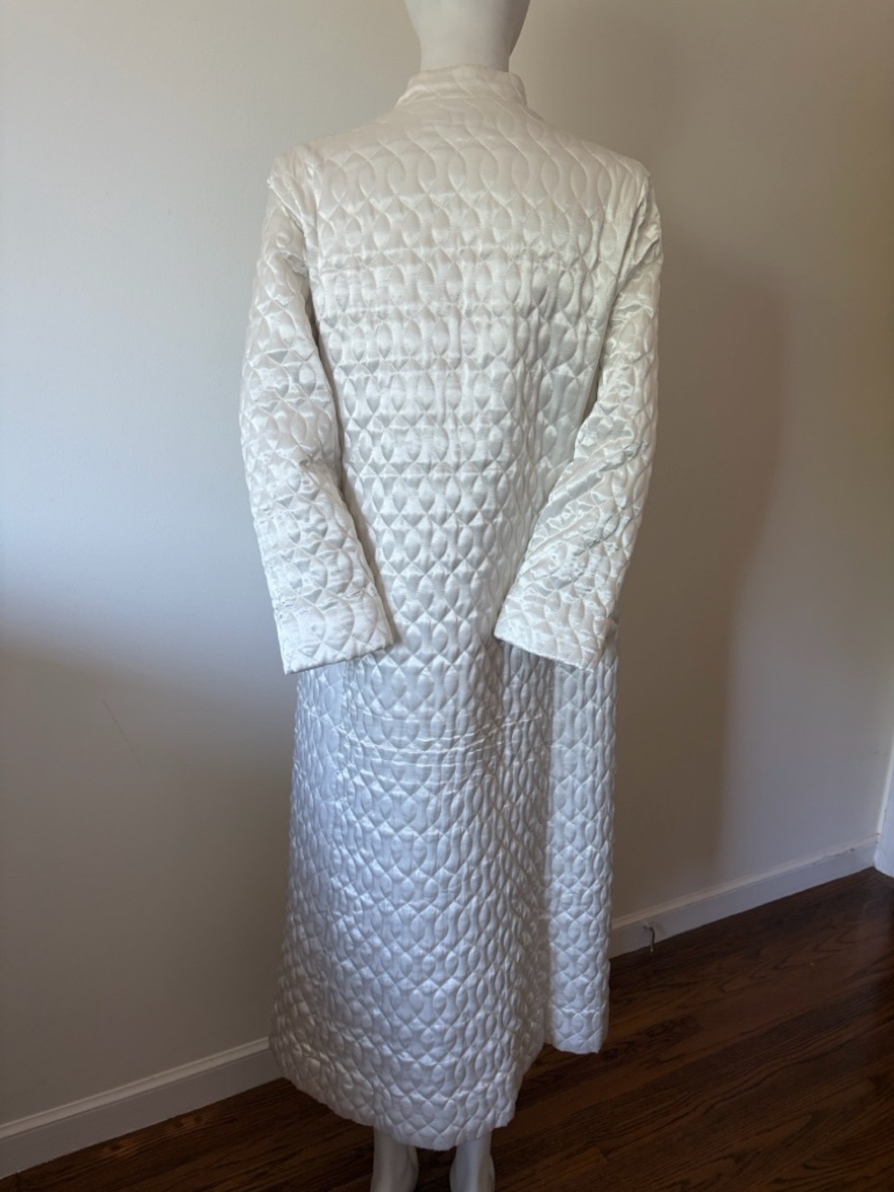 Oscar De La Renta Neiman Marcus Pink Quilted Satin Robe Size M - Picture 6 of 13